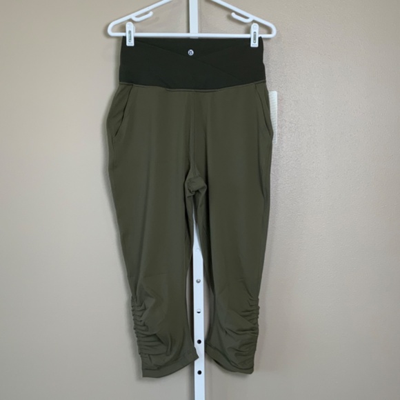 Lululemon Sunset Salutation Crop - Picture 8 of 16